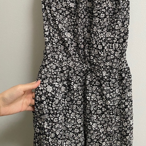 American Eagle Floral Smocked Halter Jumpsuit - Picture 4 of 9